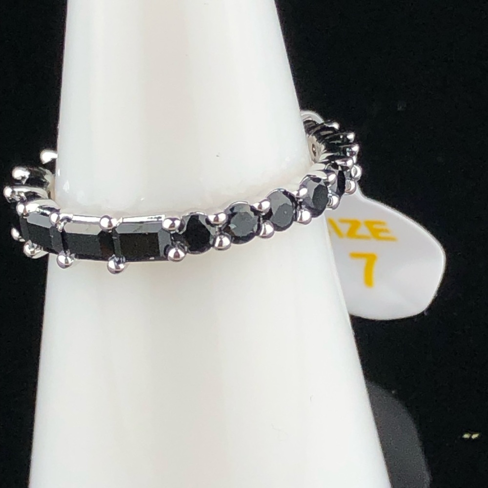 Bomb Party Exploring New Heights RBP5402 Black onyx cubic zirconia Size 7